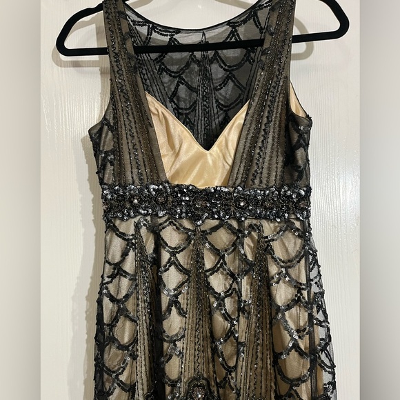SUE WONG Black and Gold Beaded Dress - Picture 9 of 14